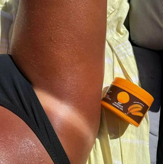 1 + 1 FREE - SunKiss – Fast-Absorbing Natural Tanning Gel