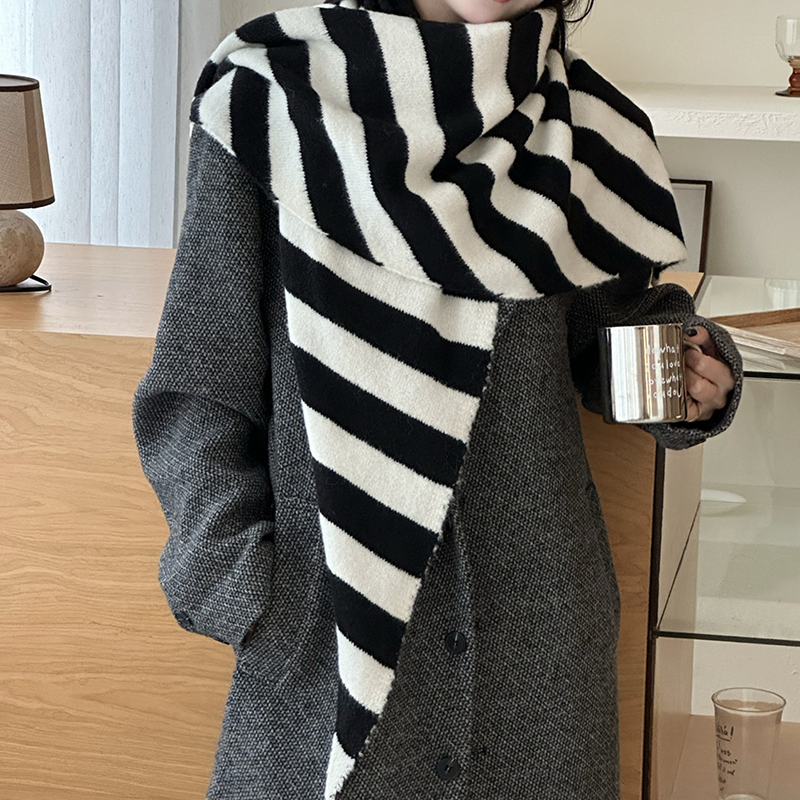 The Aura Scarf - The One Finishing Touch +50% OFF
