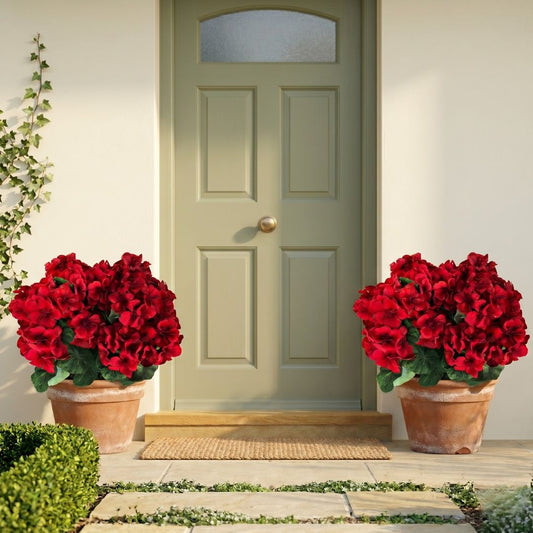 Bloomcroft™ – UV-Resistant Water-Dyed Silk Geraniums for Outdoor & Indoor Decor + 50% OFF
