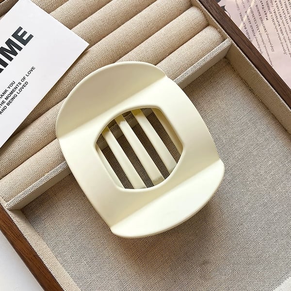 The CloudClip - The Claw Clip You Can Lean Back In - 50% OFF