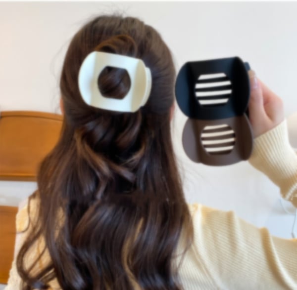 The CloudClip - The Claw Clip You Can Lean Back In - 50% OFF