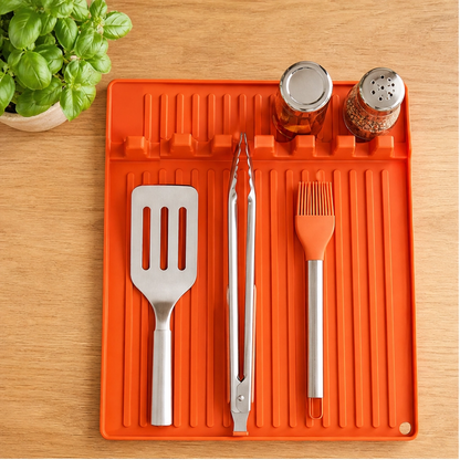 GrillNest™ – Heat-Resistant Silicone Grill Mat with Raised Drip Edge & Utensil Holder + 50% OFF