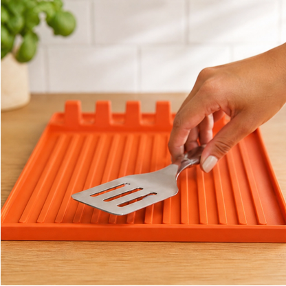 GrillNest™ – Heat-Resistant Silicone Grill Mat with Raised Drip Edge & Utensil Holder + 50% OFF