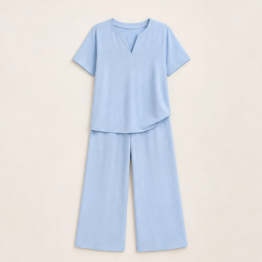 Willowé – Soft V-Neck Top & Wide-Leg Pants Lounge Set + 50% OFF